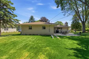4455 N 143rd St, Brookfield, WI 53005 - Photo 43