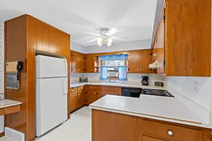 531 Oak St, South Milwaukee, WI 53172 - Photo 11