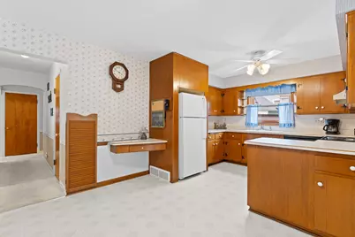 531  Oak St, South Milwaukee, WI 53172 - Photo 15