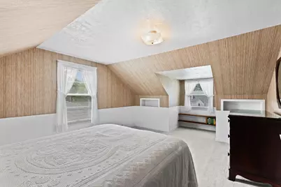 531  Oak St, South Milwaukee, WI 53172 - Photo 25