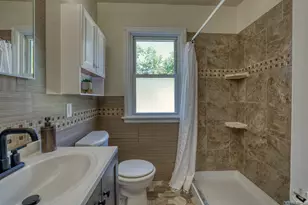4880 N 49th St, Milwaukee, WI 53218 - Photo 9