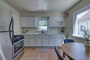 4880 N 49th St, Milwaukee, WI 53218 - Photo 7