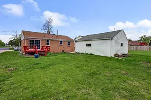625 S 32nd St, Manitowoc, WI 54220 - Photo 27