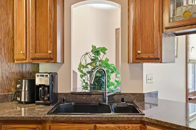 6934  Cedar St, Wauwatosa, WI 53213 - Photo 21