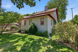 6934 Cedar St, Wauwatosa, WI 53213 - Photo 37