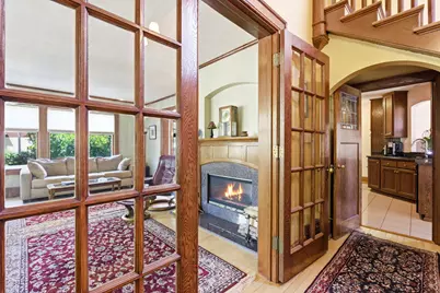 6934  Cedar St, Wauwatosa, WI 53213 - Photo 9