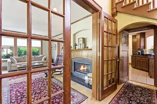 6934 Cedar St, Wauwatosa, WI 53213 - Photo 9