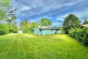 S69W16890 Parkland Dr, Muskego, WI 53150 - Photo 9
