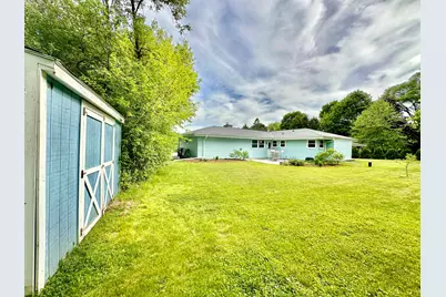 S69W16890  Parkland Dr, Muskego, WI 53150 - Photo 5