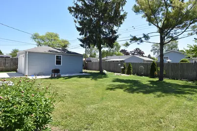 1201  Cedar Creek St, Racine, WI 53402 - Photo 29