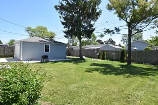 1201 Cedar Creek St, Racine, WI 53402 - Photo 29