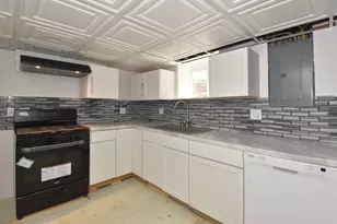1201 Cedar Creek St, Racine, WI 53402 - Photo 23