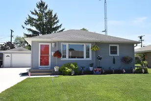 1201 Cedar Creek St, Racine, WI 53402 - Photo 1