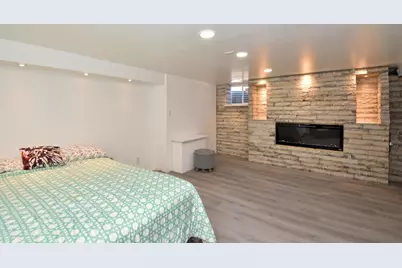 1201  Cedar Creek St, Racine, WI 53402 - Photo 19
