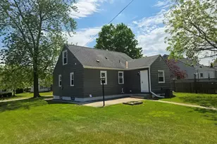 1634 Michigan Ave, South Milwaukee, WI 53172 - Photo 3