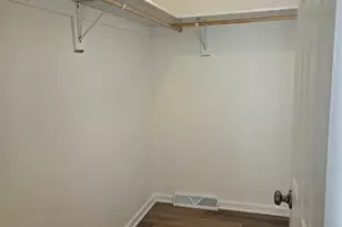1634 Michigan Ave, South Milwaukee, WI 53172 - Photo 17