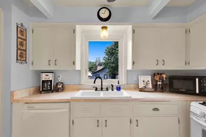 4265 S 1st St, Milwaukee, WI 53207 - Photo 7