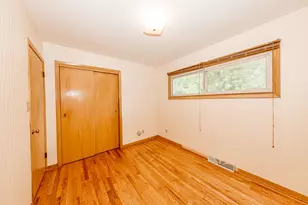 N78W16300 Carl Ross Dr, Menomonee Falls, WI 53051 - Photo 13
