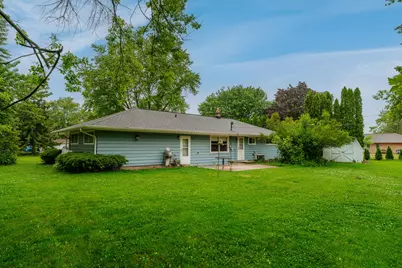 N78W16300  Carl Ross Dr, Menomonee Falls, WI 53051 - Photo 23