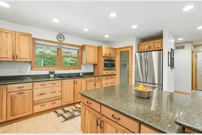8040 W South County Line Rd, Franklin, WI 53126 - Photo 9