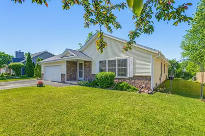 8820 W Travis Ln, Franklin, WI 53132 - Photo 27