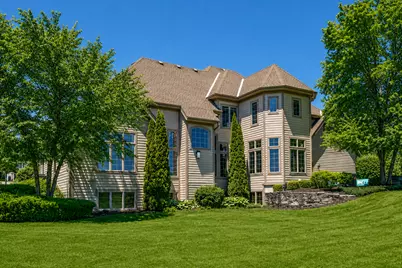 11092 N Sutton Ridge Dr, Mequon, WI 53097 - Photo 3