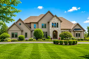 11092 N Sutton Ridge Dr, Mequon, WI 53097 - Photo 1