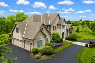 11092 N Sutton Ridge Dr, Mequon, WI 53097 - Photo 9