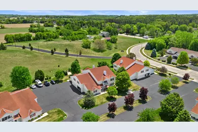 723  Wood River Ct #2, West Bend, WI 53095 - Photo 23