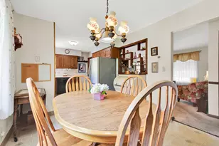 5020 N Lovers Lane Rd, Milwaukee, WI 53225 - Photo 11