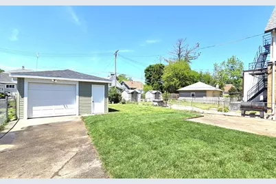 732  Arthur Ave, Racine, WI 53405 - Photo 7