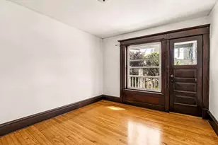 1729 N Warren Ave, Milwaukee, WI 53202 - Photo 15
