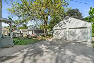 2132 S 80th St, Milwaukee, WI 53219 - Photo 43
