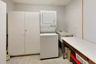 1030 Jenkins Dr, Fontana, WI 53125 - Photo 9