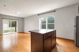 2630 N Bartlett Ave, Milwaukee, WI 53211 - Photo 27
