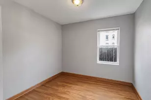 2630 N Bartlett Ave, Milwaukee, WI 53211 - Photo 31