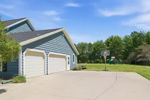 W330N5888 Cedar Bay Dr, Merton, WI 53058 - Photo 47