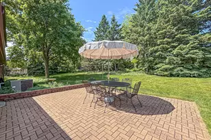 W274N4237 Clara Ct, Pewaukee, WI 53072 - Photo 35