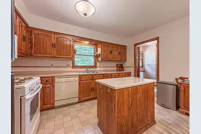 W274N4237  Clara Ct, Pewaukee, WI 53072 - Photo 13