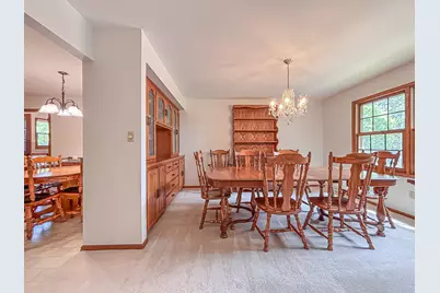 W274N4237  Clara Ct, Pewaukee, WI 53072 - Photo 9