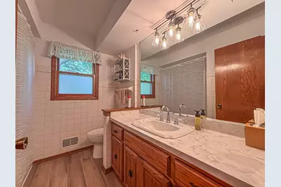 W274N4237  Clara Ct, Pewaukee, WI 53072 - Photo 23