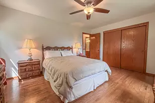 W274N4237 Clara Ct, Pewaukee, WI 53072 - Photo 21