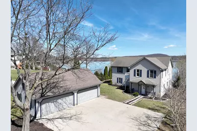 3344  Lake Dr, Hartford, WI 53027 - Photo 1