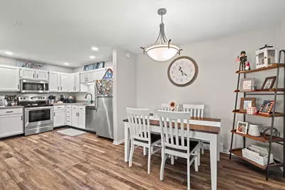 7040  Mariner Dr #106, Racine, WI 53406 - Photo 9