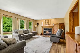 W5692 Sunset Ridge Rd, Walworth, WI 53184 - Photo 7
