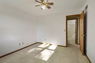 5509 Cambridge Ln, Racine, WI 53406 - Photo 13