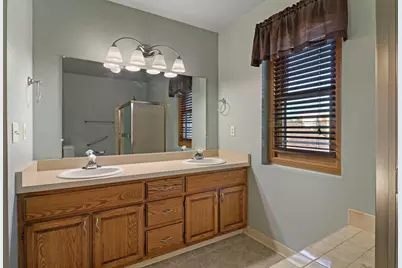 5509  Cambridge Ln, Racine, WI 53406 - Photo 15