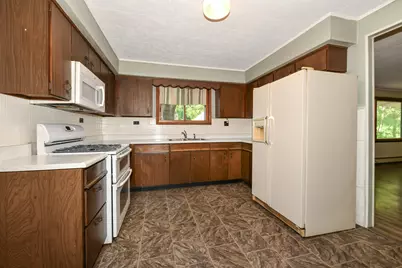 N6924  Oak Ln, Sugar Creek, WI 53121 - Photo 15