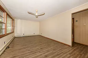 N6924 Oak Ln, Sugar Creek, WI 53121 - Photo 21
