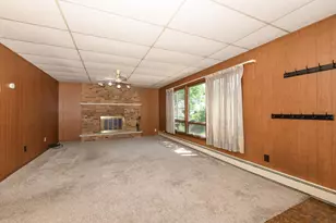 N6924 Oak Ln, Sugar Creek, WI 53121 - Photo 11